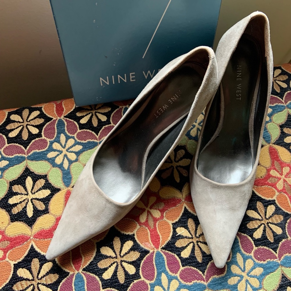 Nine West , suede pumps perfect condition,
